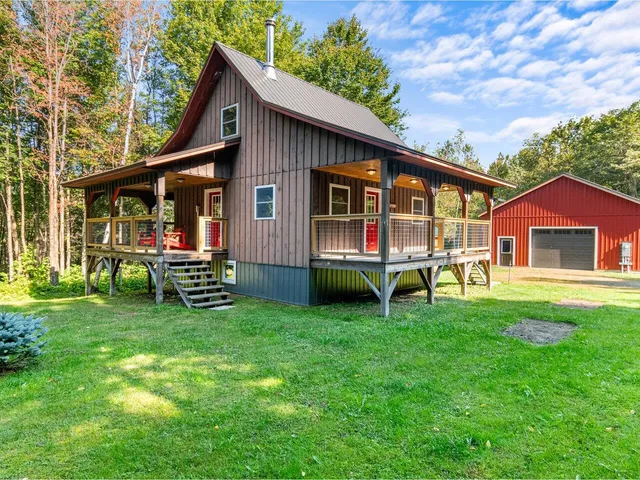 $529,000 | 805 Deming Road, Enosburg Falls, VT 05450