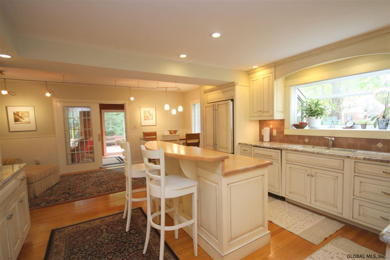 93 Winne Road Bethlehem, NY 12054 - Photo 6 of 25 Photo 6