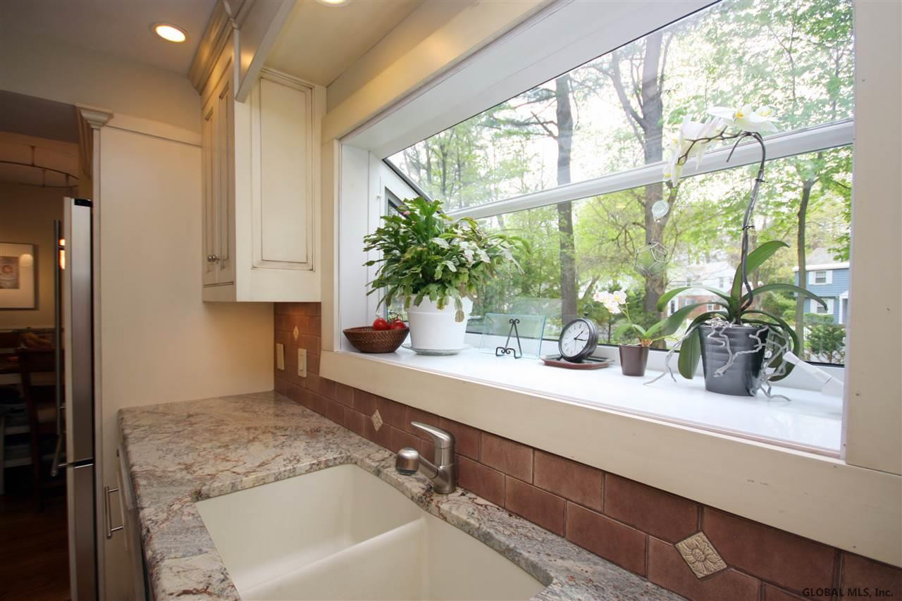 93 Winne Road Bethlehem, NY 12054 - Photo 7 of 25 Photo 7