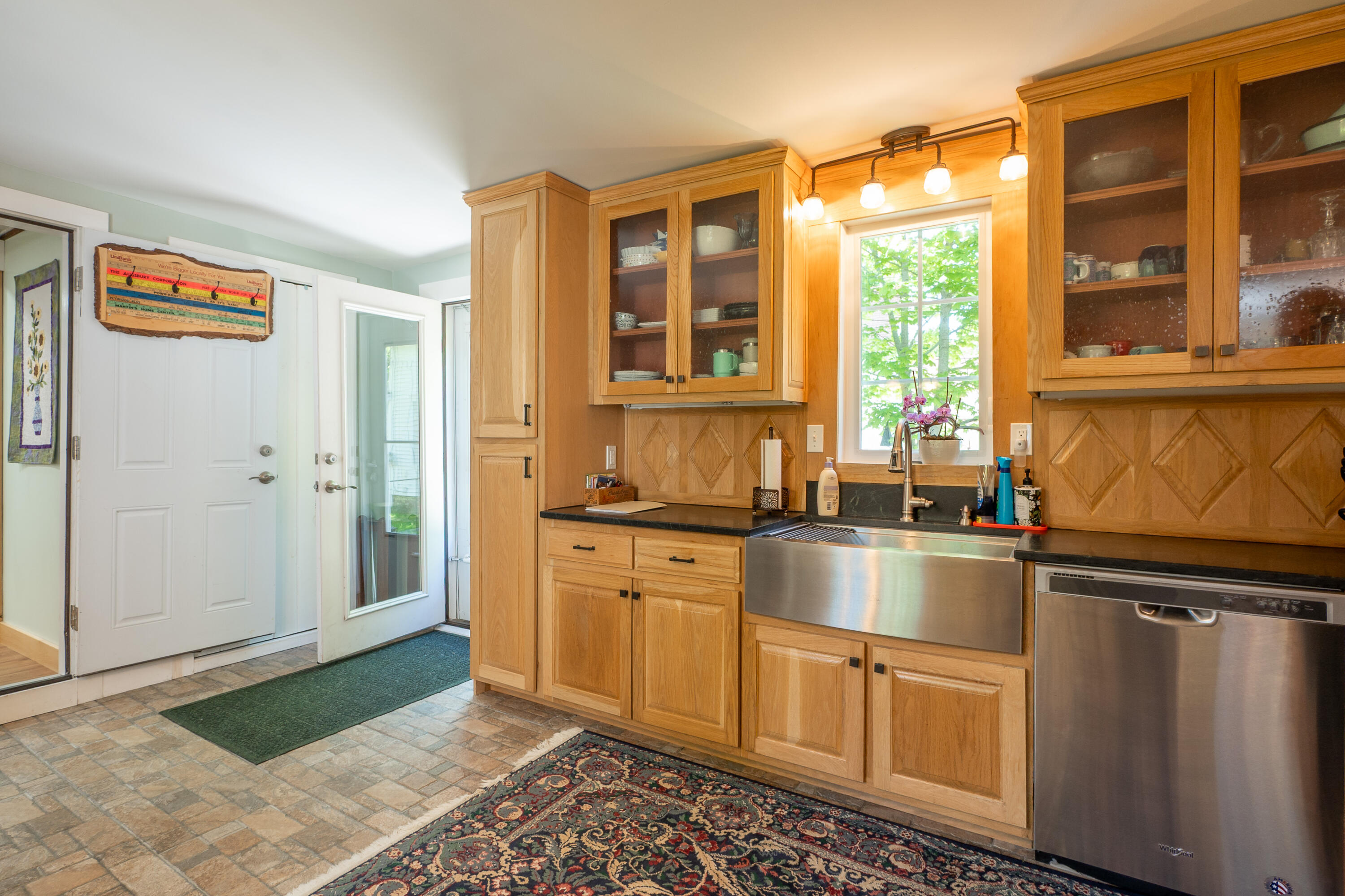538 Ocean Point Road Boothbay, ME 04544 - Photo 4 of 40 Side Entry to Kitchen