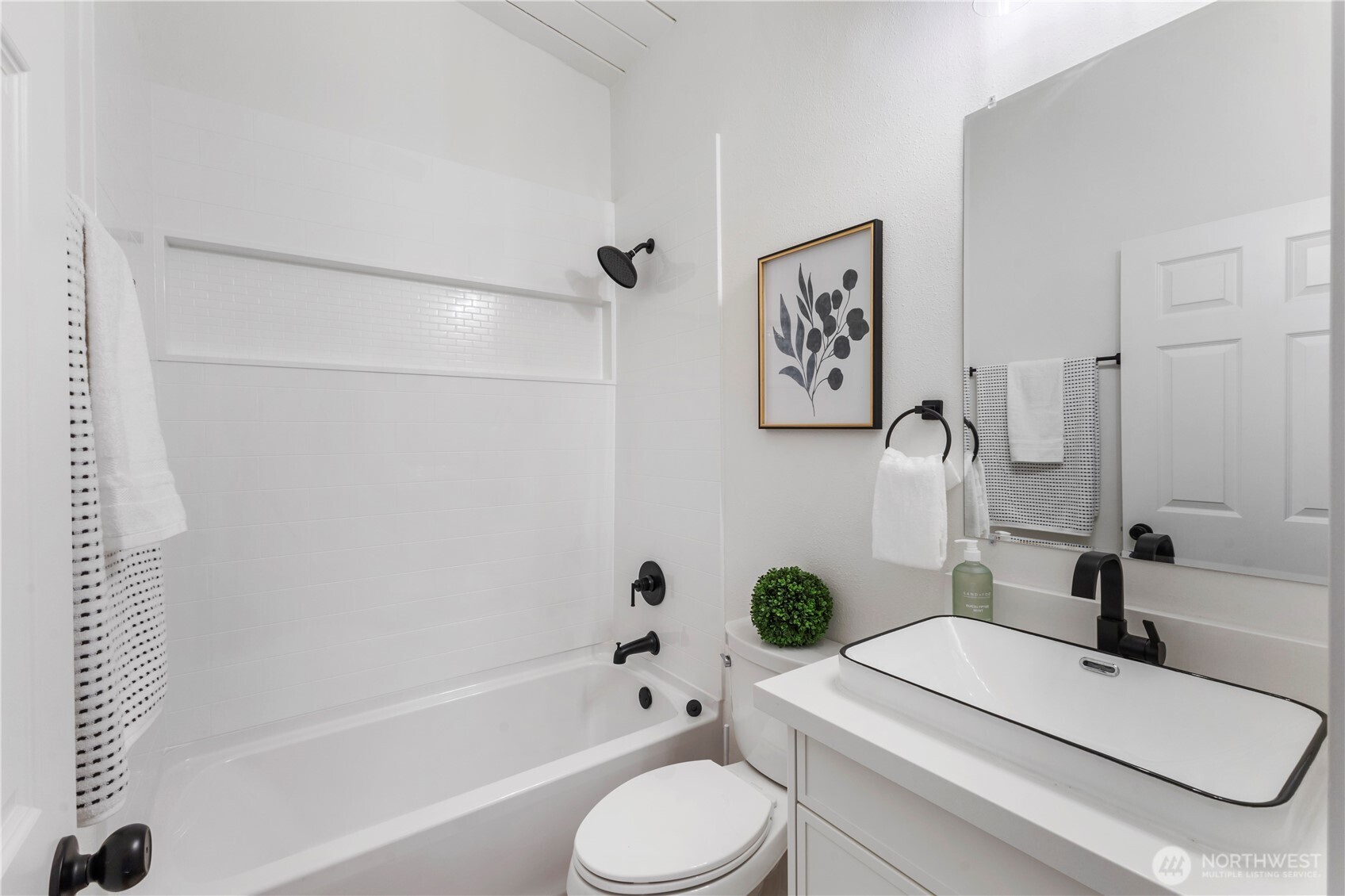 35631 13th Avenue Southwest Federal Way, WA 98023 - Photo 20 of 27 a bathroom with a sink a toilet and a bathtub