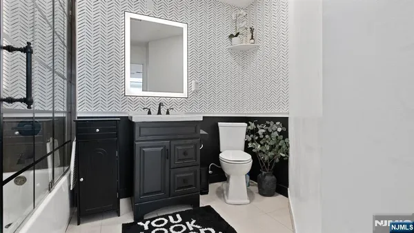$575,000 | 42 Triumph Court, Unit A, East Rutherford, NJ 07073
