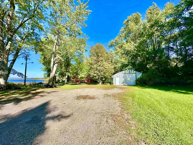 $2,500,000 | 3181 North Avenue, Burlington, VT 05408