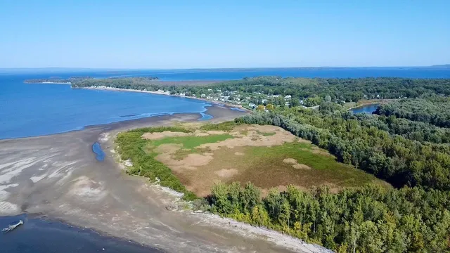 $2,500,000 | 3181 North Avenue, Burlington, VT 05408