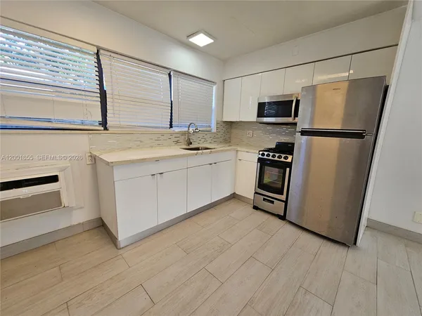 $1,600 | 1723 Liberty Street, Unit 7, Hollywood, FL 33020