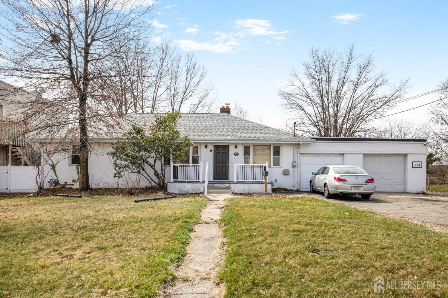 113 West Pond Road Perth Amboy, NJ 08861 - Photo 1 of 19
