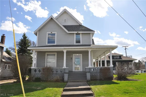 $850 | 11 East Main Street, Dalton, OH 44618