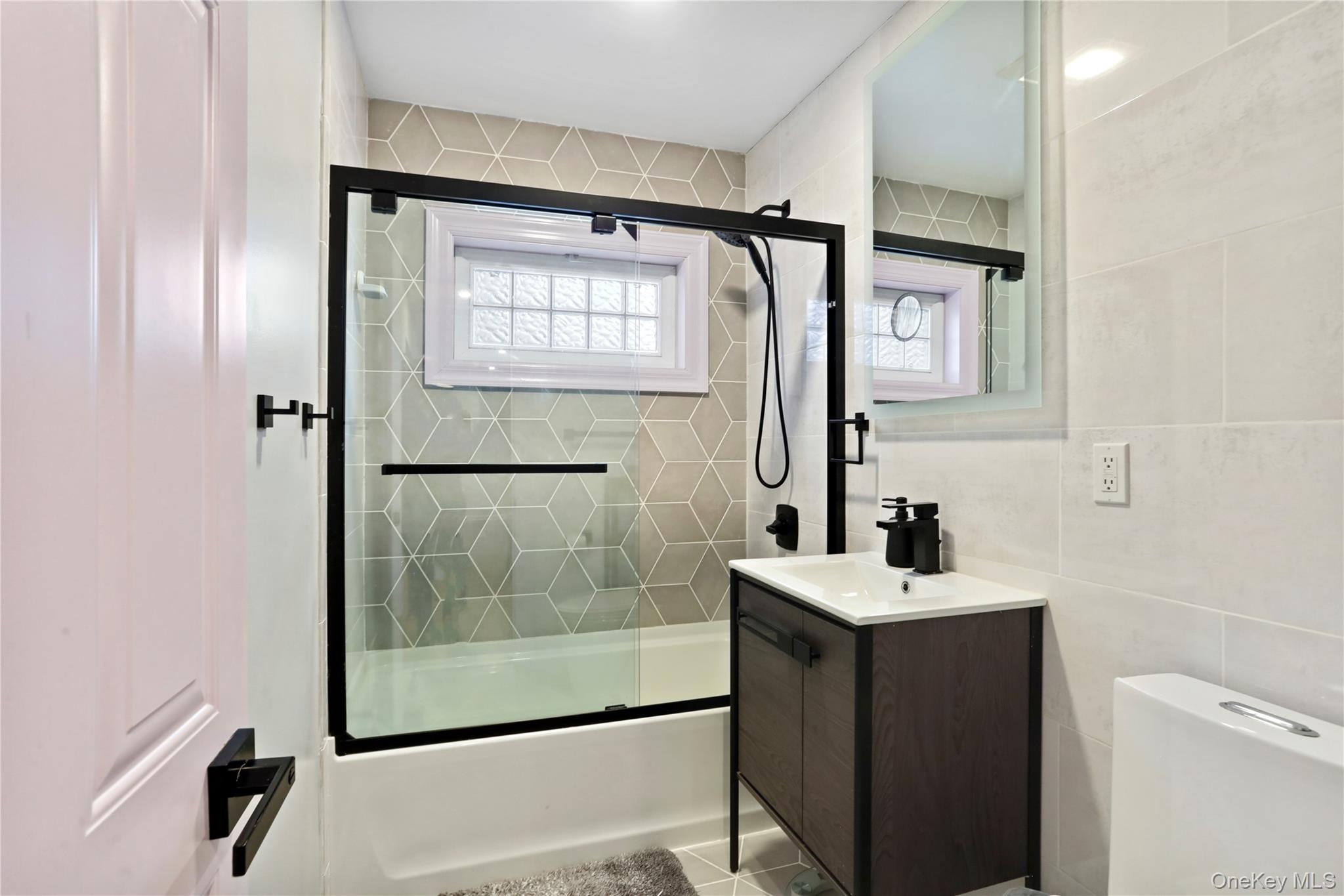 13 Newkirk Road Yonkers, NY 10710 - Photo 11 of 30