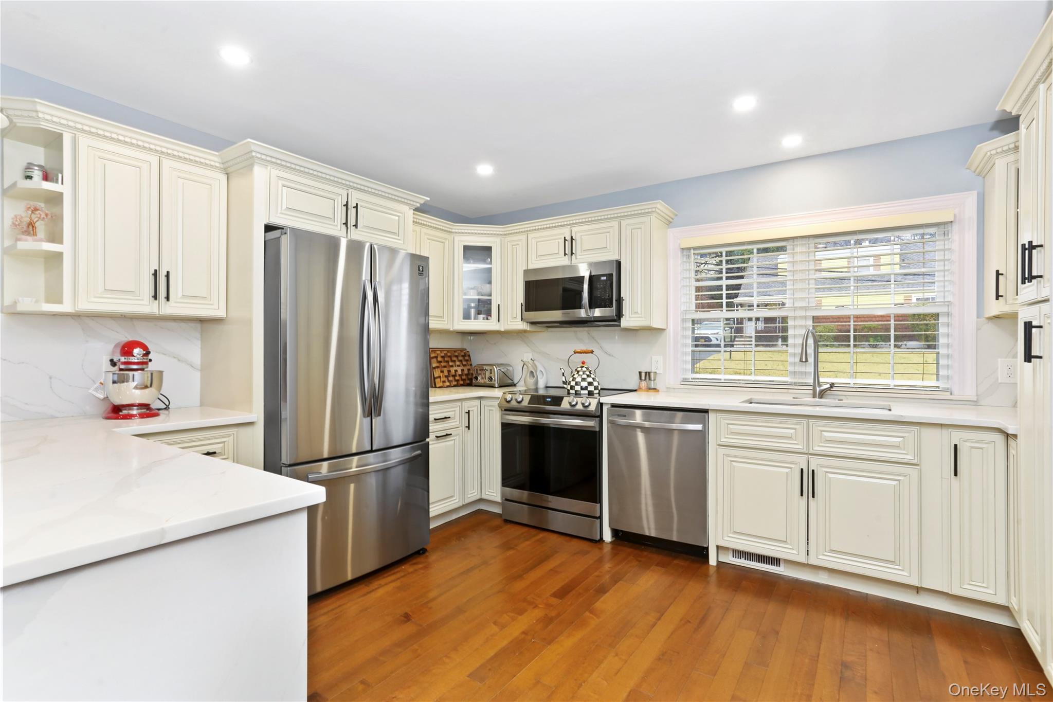 13 Newkirk Road Yonkers, NY 10710 - Photo 8 of 30