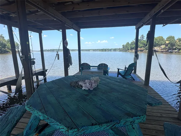 $325,000 | 729 Lake Shore Drive, Trinity, TX 75862