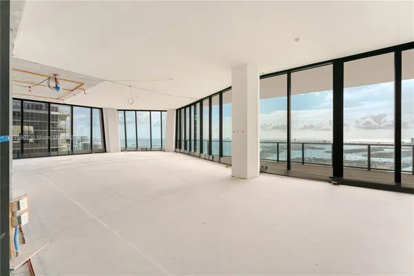 $21,000,000 | 1000 Biscayne Boulevard, Unit 5801, Miami, FL 33132