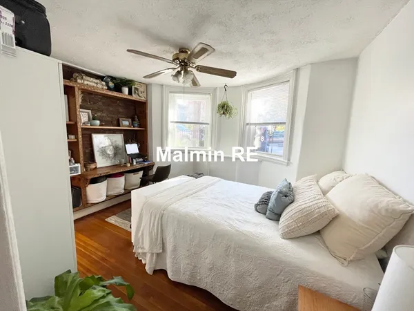 $2,400 | 748 East 4th Street, Unit B, Boston, MA 02127