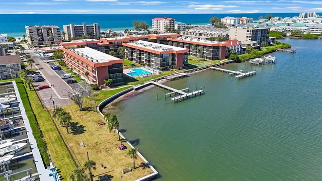 a picture of city view