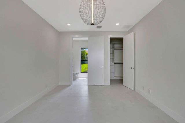 $2,825,000 | 2518 Northwest 64th Boulevard, Boca Raton, FL 33496