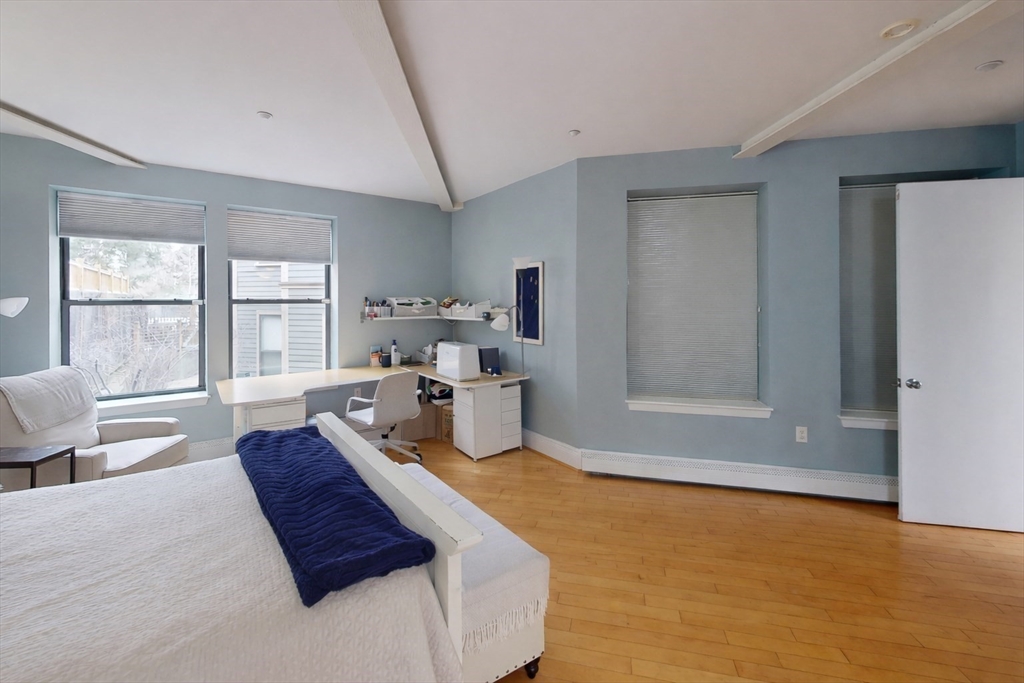 72 Kent Street, Unit 72 Brookline, MA 02445 - Photo 9 of 11