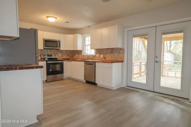 $225,000 | 419 Kenwood Drive, Jacksonville, NC 28540