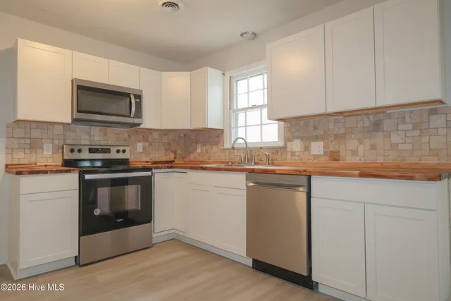 $225,000 | 419 Kenwood Drive, Jacksonville, NC 28540