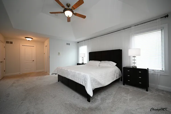 $824,900 | 1812 Warwick Lane, Schaumburg, IL 60193