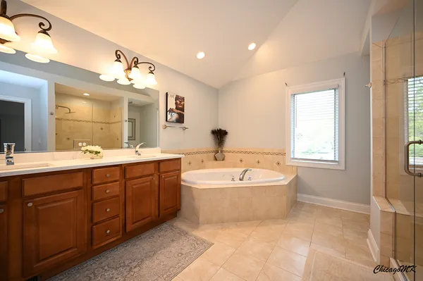 $824,900 | 1812 Warwick Lane, Schaumburg, IL 60193
