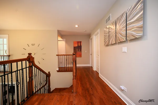 $824,900 | 1812 Warwick Lane, Schaumburg, IL 60193