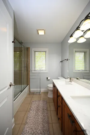 $824,900 | 1812 Warwick Lane, Schaumburg, IL 60193