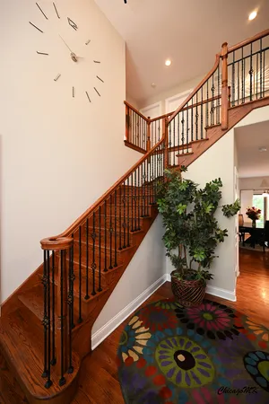 $824,900 | 1812 Warwick Lane, Schaumburg, IL 60193