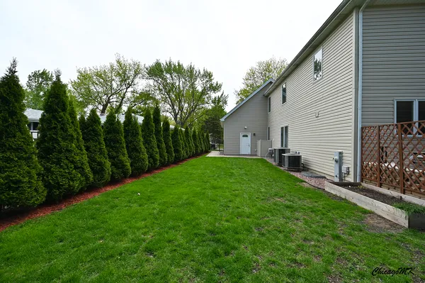 $824,900 | 1812 Warwick Lane, Schaumburg, IL 60193