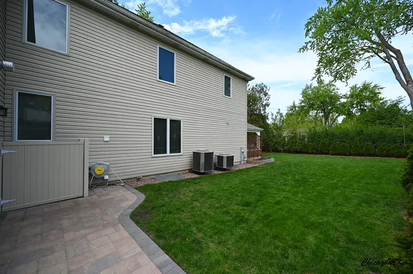 $824,900 | 1812 Warwick Lane, Schaumburg, IL 60193