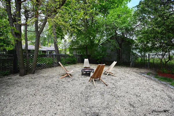 $824,900 | 1812 Warwick Lane, Schaumburg, IL 60193
