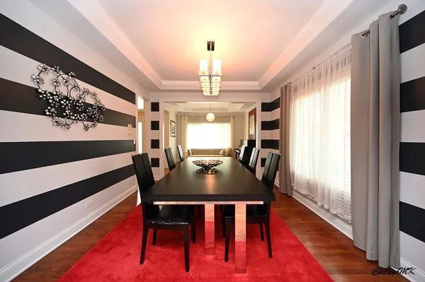 $824,900 | 1812 Warwick Lane, Schaumburg, IL 60193