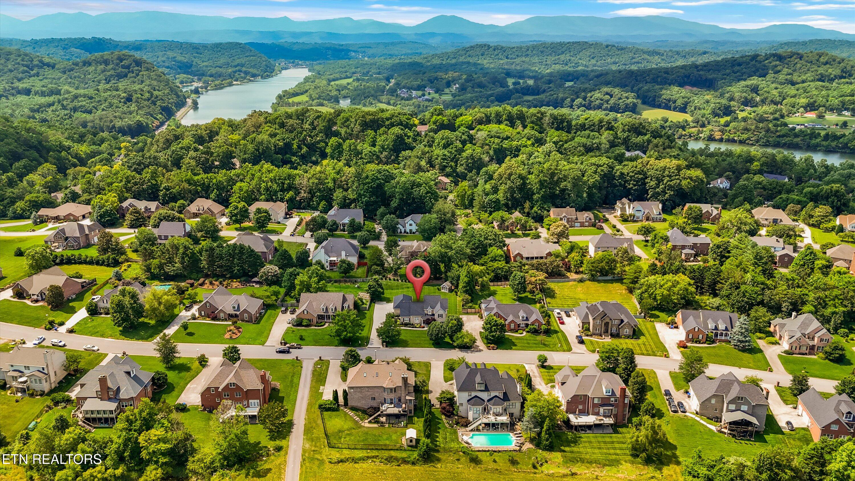 64 Rolling Links Boulevard Oak Ridge, TN 37830 - Photo 44 of 54 Aerial