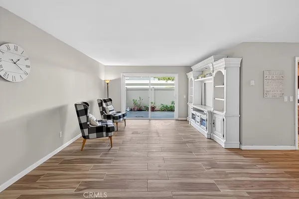 $678,000 | 8777 Coral Springs Court, Unit 8C, Huntington Beach, CA 92646
