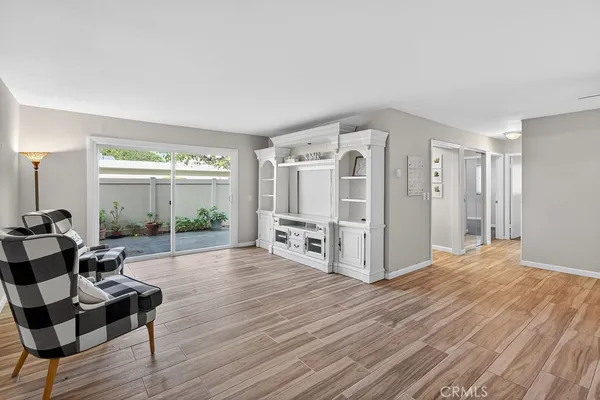 $678,000 | 8777 Coral Springs Court, Unit 8C, Huntington Beach, CA 92646