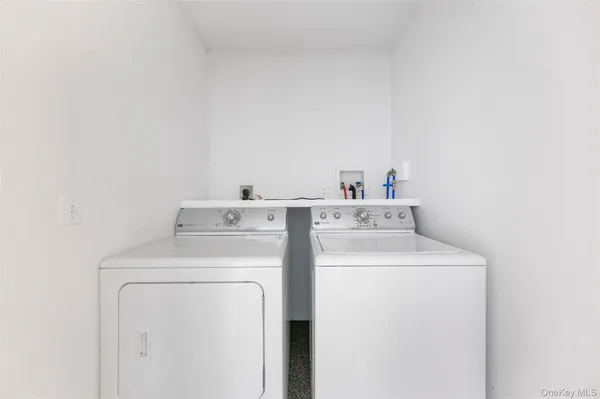 $1,950 | 228 Hawleys Corners Road, Unit 2, Highland, NY 12528