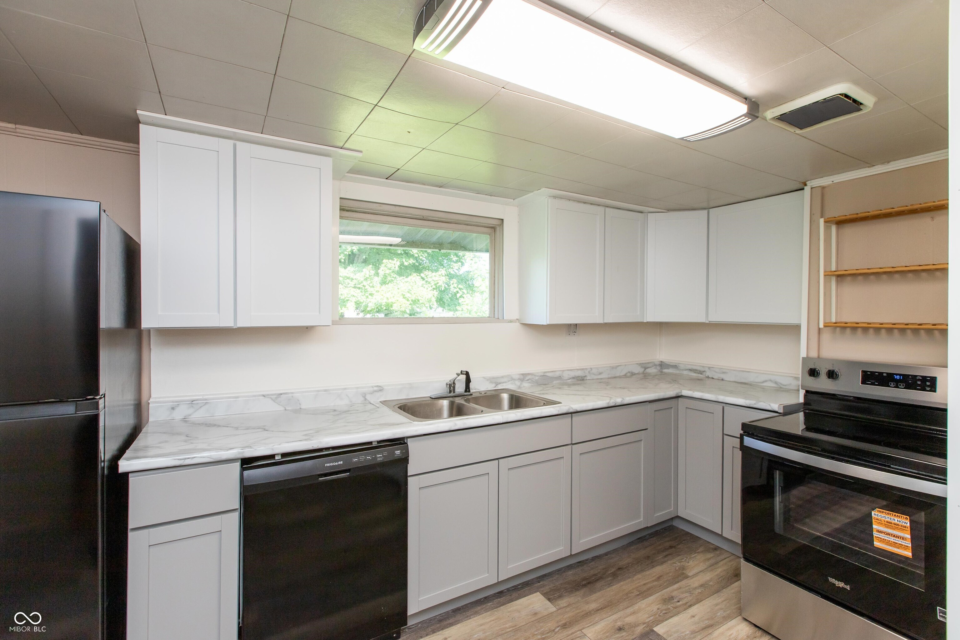 2204 Maple Street Columbus, IN 47201 - Photo 13 of 21 Gallery Image 13
