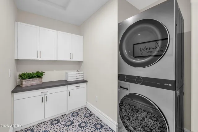 $2,690,000 | 5316 East Calle Redonda, Phoenix, AZ 85018