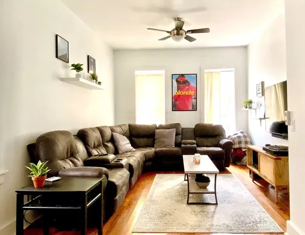 $2,795 | 1820 South Throop Street, Unit 1F, Chicago, IL 60608