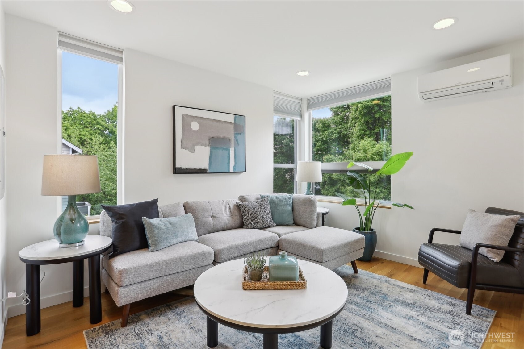 2020 South Main Street, Unit B Seattle, WA 98144 - Photo 2 of 25 Gallery Image 2