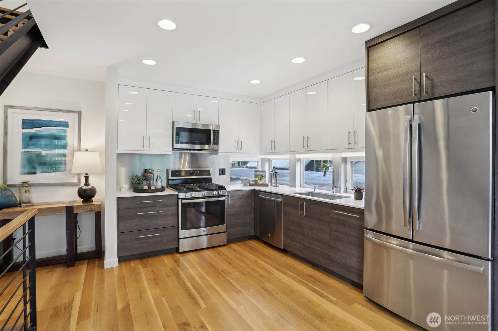 2020 South Main Street, Unit B Seattle, WA 98144 - Photo 4 of 25 Gallery Image 4