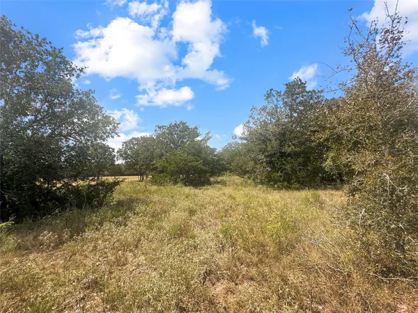 $699,000 | 1345 Davis Road, Muldoon, TX 78949