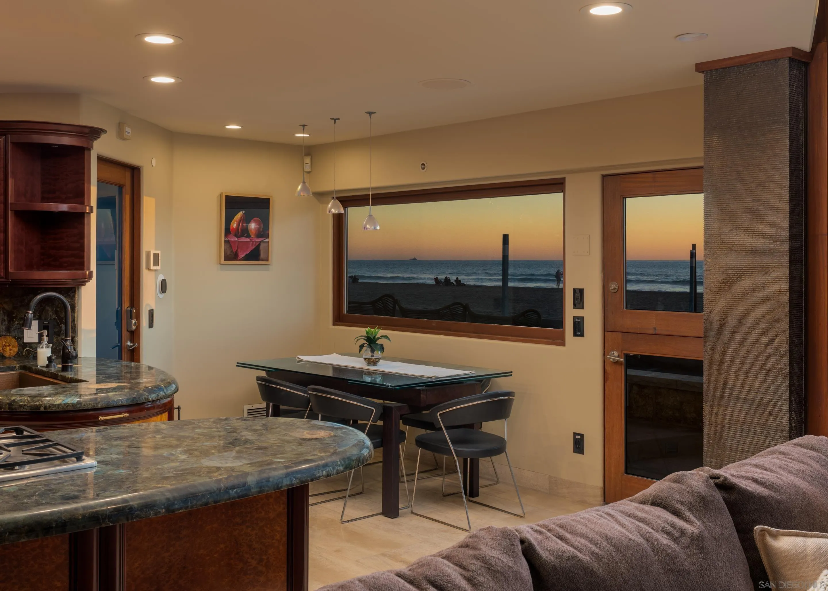 3921 Ocean Front Walk San Diego, CA 92109 - Photo 22 of 32 a view of a livingroom with furniture