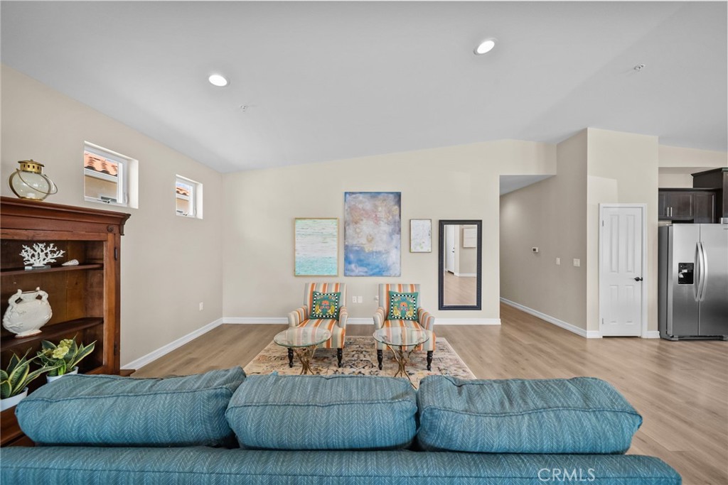 4066 Aurora Way Piru, CA 93040 - Photo 8 of 47