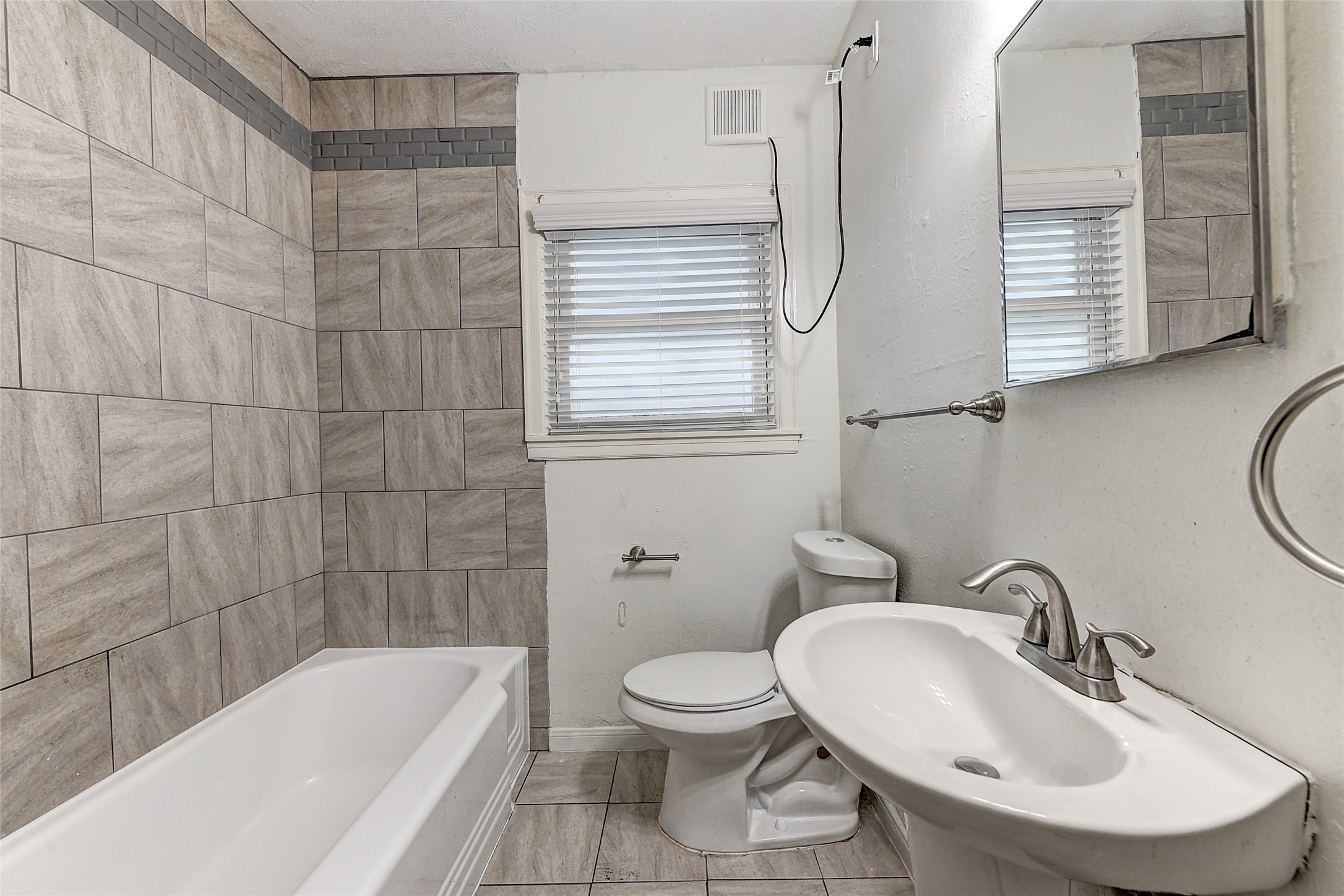 2509 Shakespeare Street, Unit 1 Houston, TX 77030 - Photo 9 of 16