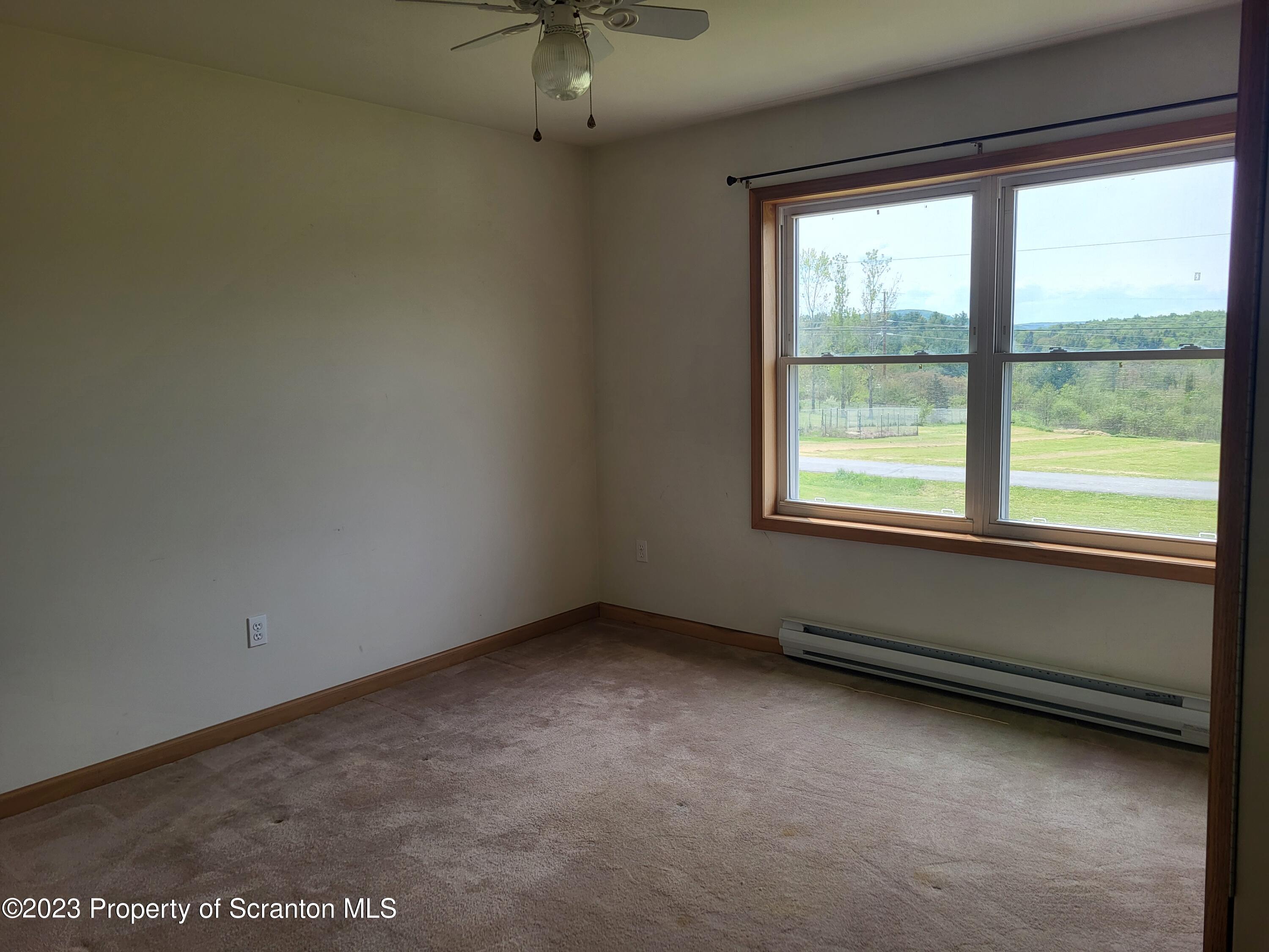 137 Pierce Road Carbondale, PA 18407 - Photo 10 of 15 Gallery Image 10