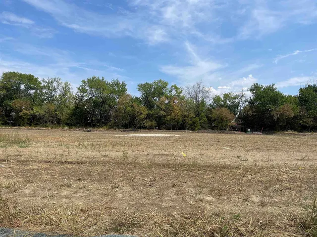 $40,000 | 2530 North Emerald Court, Andover, KS 67002