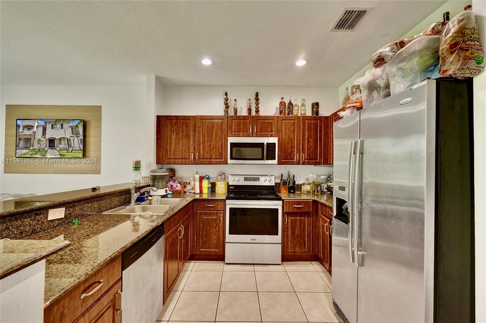 8271 Southwest 29th Street, Unit 103 Miramar, FL 33025 - Photo 8 of 35