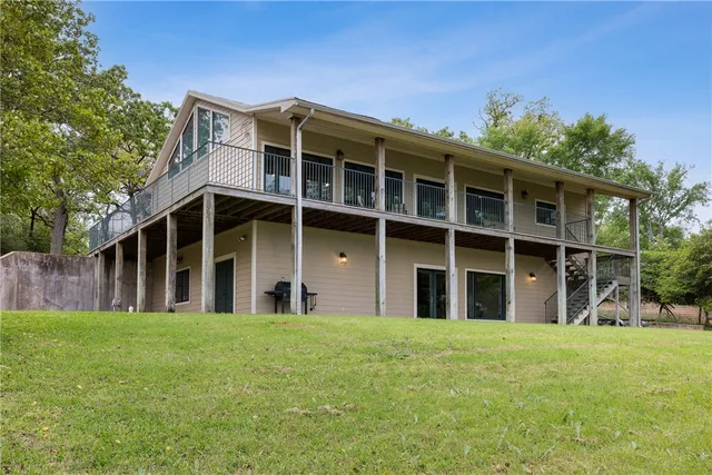 a large building with a yard