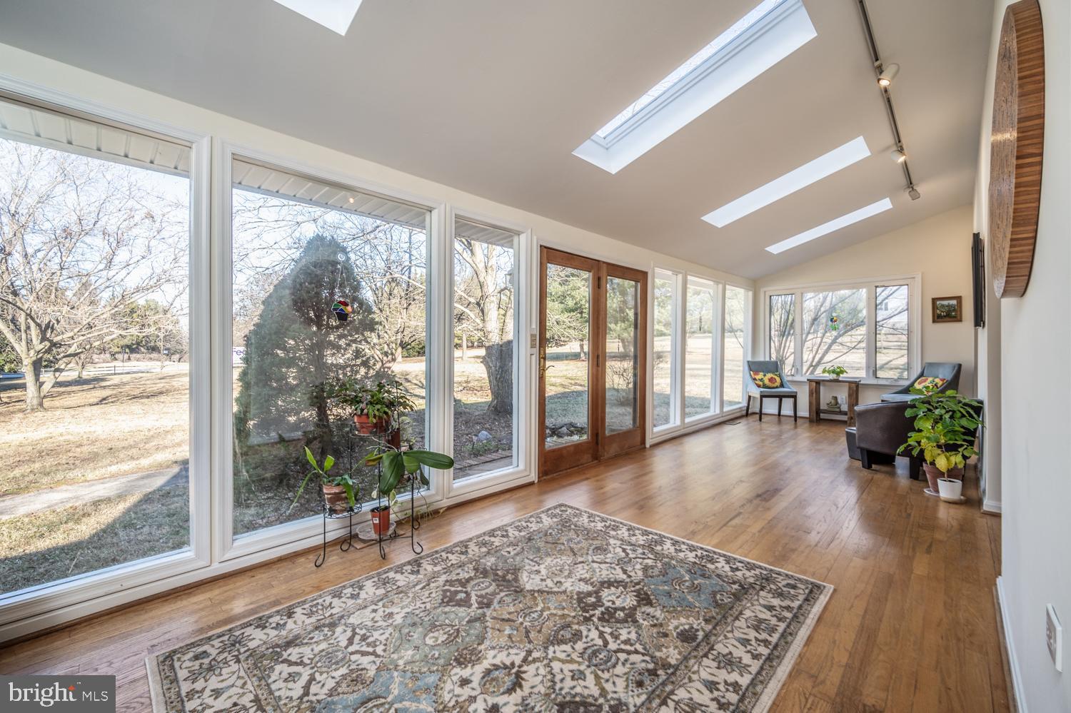 6582 Guilford Road Clarksville, MD 21029 - Photo 2 of 47