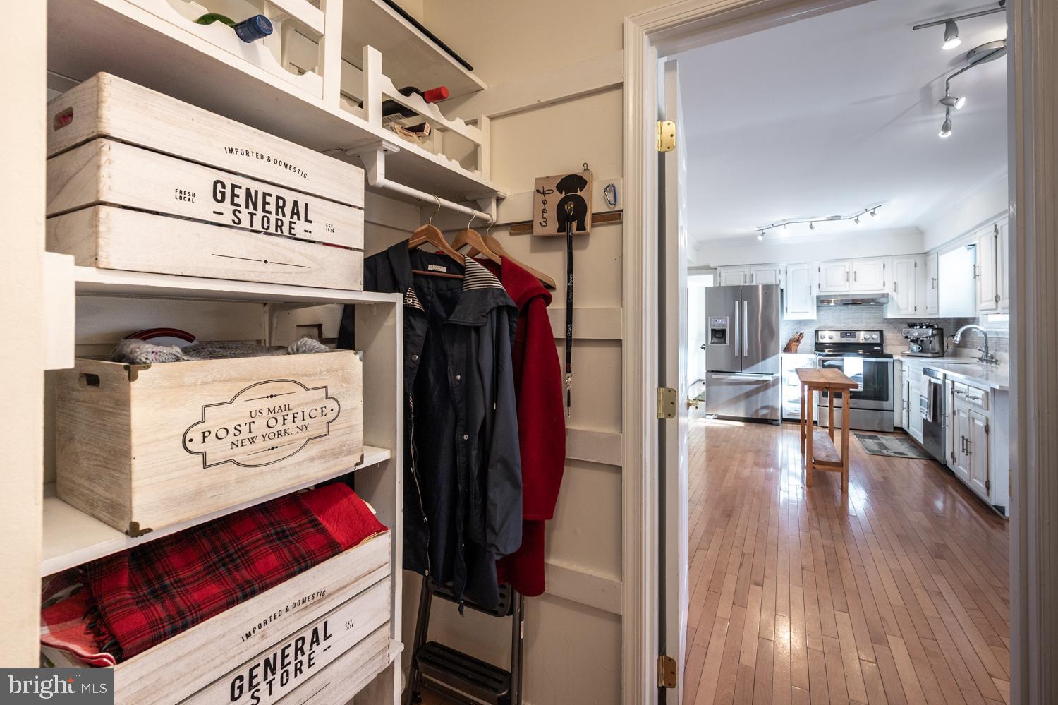 6582 Guilford Road Clarksville, MD 21029 - Photo 25 of 47 Great mud room with bathroom attached