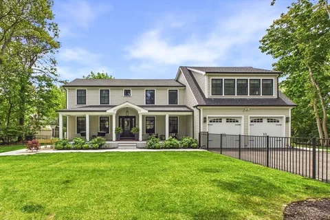 $1,450,000 | 11 Vinal Avenue, Plymouth, MA 02360